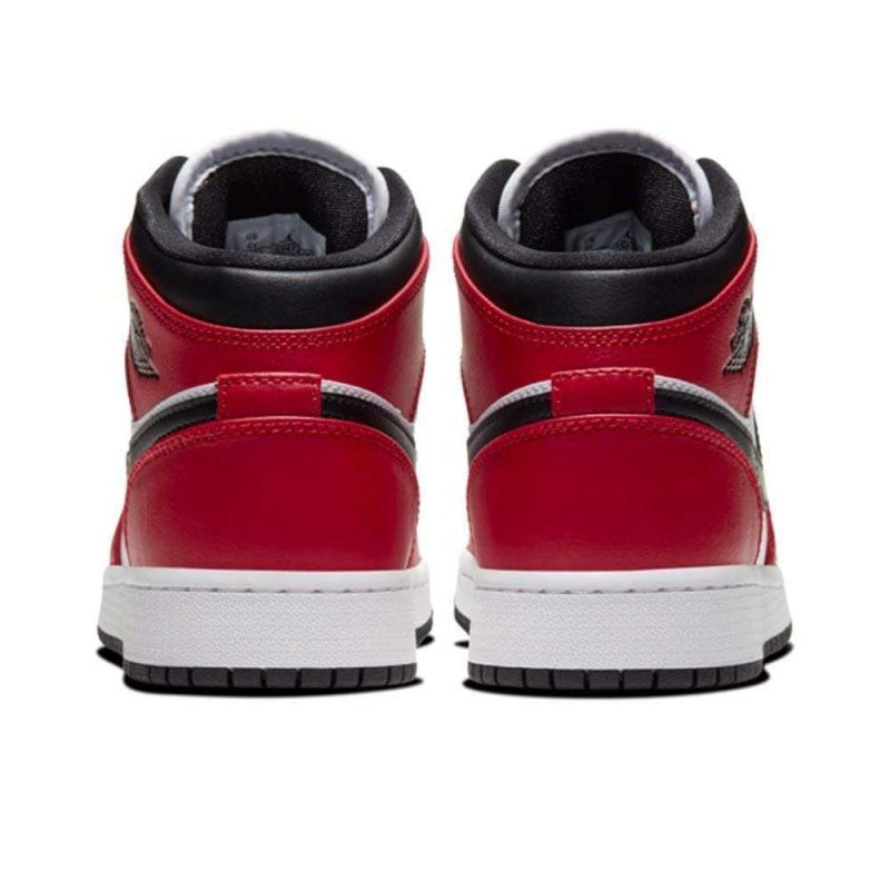 air jordan 1 mid 554725 069 3 ab3f6a02 ef58 4a10 b2e3 36138dbcb400