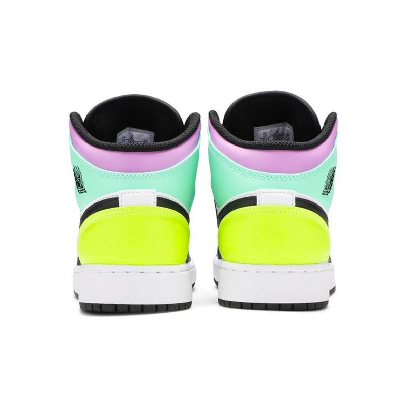 air jordan 1 mid gs pastel 554725 175 4 tis64w