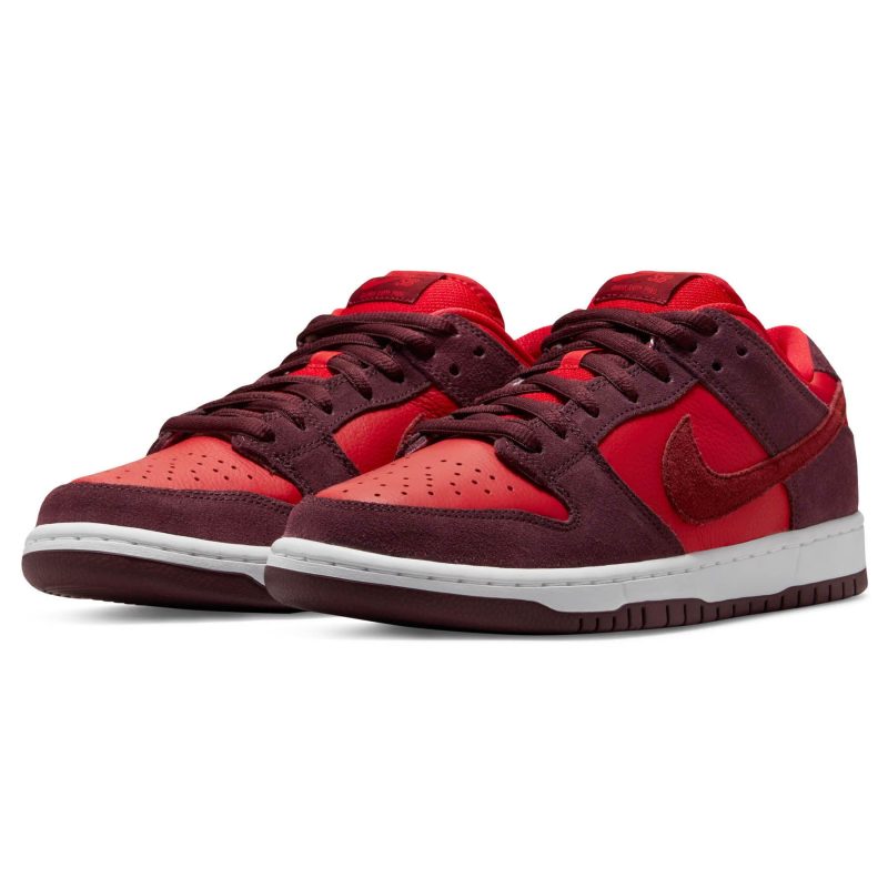 nike sb dunk low cherry DM0807 600 2