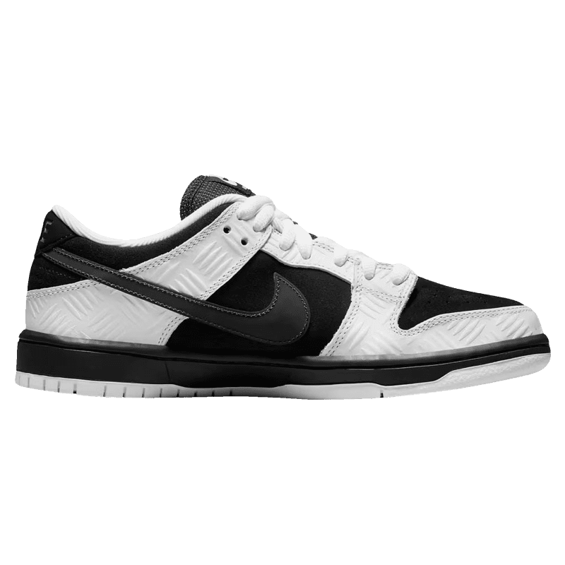 tightbooth nike sb dunk low fd2629 100 2